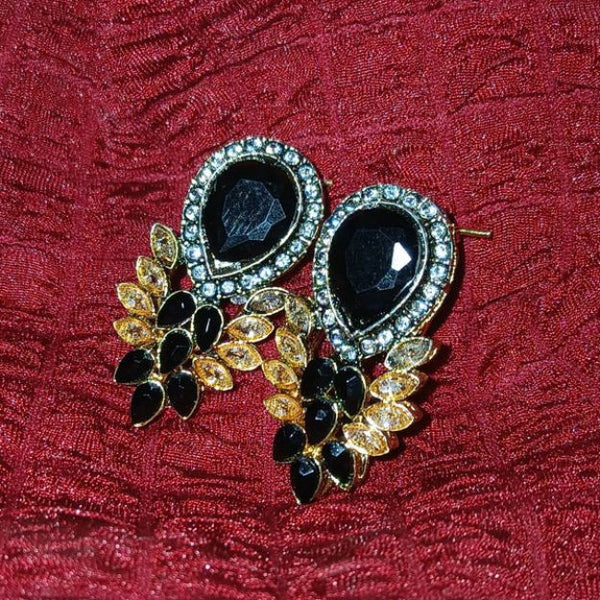 Elegant Korean Pearl Crystal Stud Earrings with Long Black Design